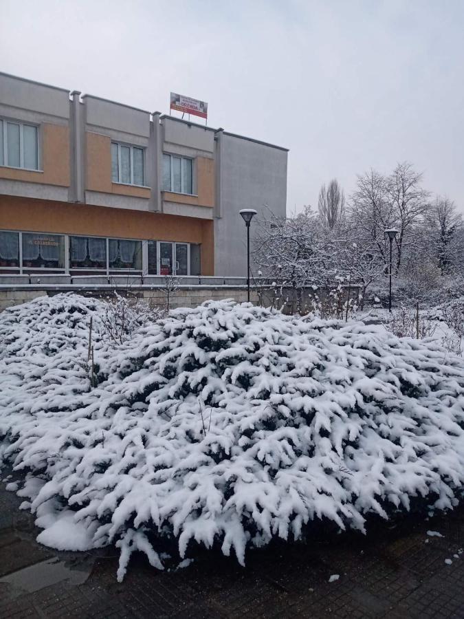 Хотел Оренда 杜普尼察 外观 照片